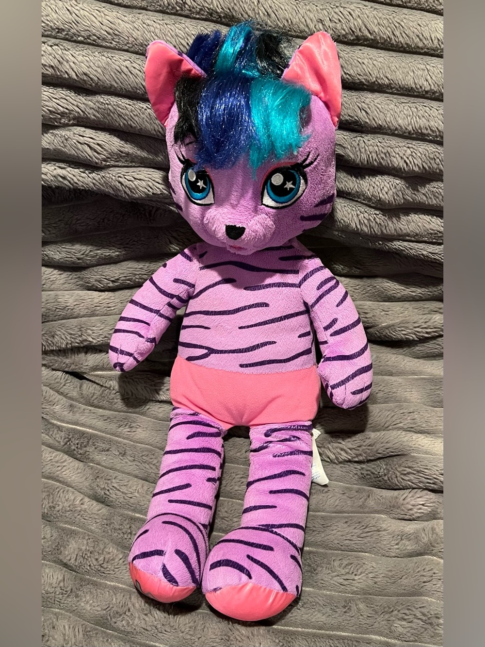 BUILD A BEAR HONEY GIRLS TEEGAN PURPLE CAT HG STUFFED BAB ROCKER SINGER 20”